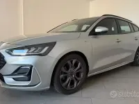 Usata Ford Focus ST-Line X 155 CV (114 kW) 2023 Grigio Station wagon