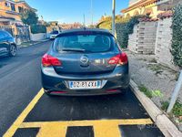 Usata Opel Astra Cosmo 110 CV (80 kW) 2010 Berlina