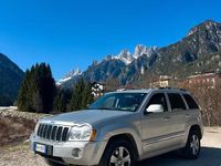Usata Jeep Grand Cherokee 218 CV (160 kW) 2005 Grigio SUV