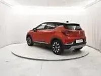 Usata Renault Captur Techno 143 CV (105 kW) 2023 Rosso SUV