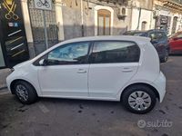 Usado VW up! 60 CV (44 kW) 2018 Blanco Utilitario