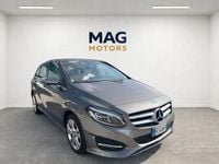 Usata Mercedes B180 Premium 108 CV (79 kW) 2016 Grigio Monovolume