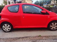 Usata Toyota Aygo 68 CV (50 kW) 2006 Rosso Utilitaria