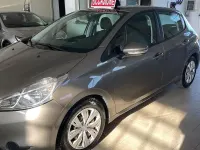Usata Peugeot 208 Allure 68 CV (50 kW) 2012 Marrone Utilitaria
