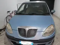 Usata Lancia Ypsilon 69 CV (50 kW) 2005 Blu Utilitaria