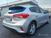 Usata Ford Focus 120 CV (88 kW) 2020 Grigio Berlina