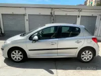Usata Peugeot 207 95 CV (69 kW) 2009 Grigio Berlina