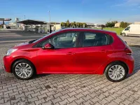 Usata Peugeot 208 Active 82 CV (60 kW) 2017 Rosso Utilitaria