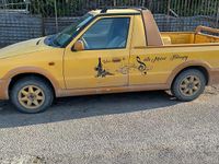 Usado Skoda Felicia 75 CV (55 kW) 1998 Amarillo Berlina