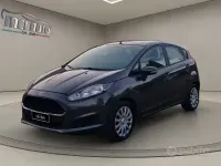 Usata Ford Fiesta Titanium 75 CV (55 kW) 2017 Grigio Utilitaria
