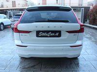 Usata Volvo XC60 Momentum 197 CV (144 kW) 2021 Bianco SUV