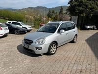 Usata Kia Carens Family 140 CV (102 kW) 2008 Grigio Monovolume