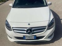 Usata Mercedes B200 156 CV (114 kW) 2018 Bianco Utilitaria