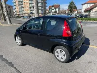 Usata Peugeot 107 Active 68 CV (50 kW) 2012 Nero Utilitaria