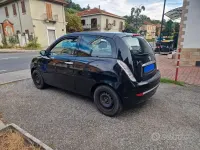 Usata Lancia Ypsilon 60 CV (44 kW) 2009 Bluazzurro Utilitaria