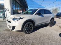 Nuova Fiat 600 La Prima 145 CV (106 kW) 2025 Beige SUV