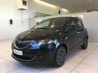 Usata Lancia Ypsilon Gold 70 CV (51 kW) 2022 Nero Utilitaria