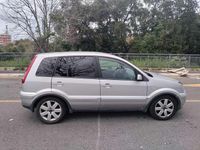 Usata Ford Fusion 95 CV (69 kW) 2006 Argento Utilitaria