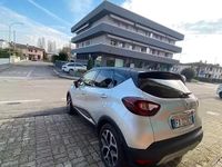 Usata Renault Captur 90 CV (66 kW) 2019 Grigio SUV