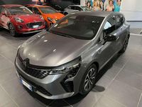 Usata Renault Clio V Techno 101 CV (74 kW) 2025 Grigio Utilitaria