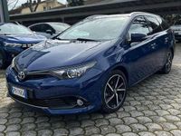 Usata Toyota Auris Hybrid Active 136 CV (100 kW) 2018 Blu/azzurro Utilitaria