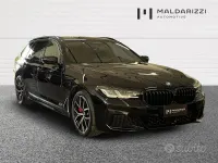 Usata BMW 520 M Sport 190 CV (139 kW) 2023 Nero Station wagon