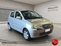 Usata Kia Picanto Light 65 CV (47 kW) 2004 Grigio Utilitaria