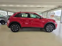 Nuova Fiat 600 Comfort 100 CV (73 kW) 2025 Rosso SUV
