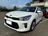 Usata Kia Rio 84 CV (61 kW) 2019 Bianco Utilitaria
