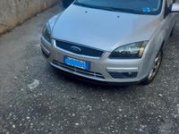 Usata Ford Focus 90 CV (66 kW) 2007 Grigio Station wagon