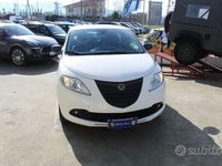 Usata Lancia Ypsilon 69 CV (50 kW) 2015 Bianco Utilitaria