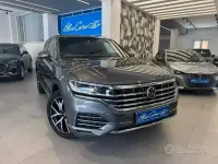 Usata VW Touareg Elegance 231 CV (169 kW) 2022 Grigio SUV