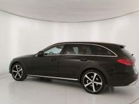 Usata Mercedes 220 Premium Plus 197 CV (144 kW) 2023 Nero Station wagon
