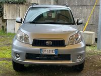 Usata Daihatsu Terios 105 CV (77 kW) 2010 Argento SUV