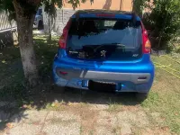 Usata Peugeot 107 68 CV (50 kW) 2010 Bluazzurro Utilitaria