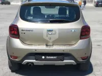 Usata Dacia Sandero Stepway 90 CV (66 kW) 2018 Giallo Berlina