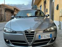 Usata Alfa Romeo 147 120 CV (88 kW) 2007 Grigio Utilitaria