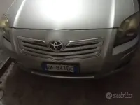 Usata Toyota Avensis 150 CV (110 kW) 2007 Grigio Berlina