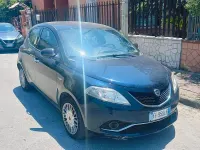 Usata Lancia Ypsilon Gold 69 CV (50 kW) 2016 Bluazzurro Utilitaria