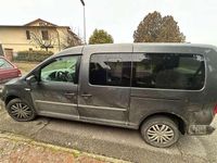 Usata VW Caddy 122 CV (89 kW) 2017 Grigio Monovolume
