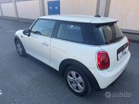 Usata Mini One D 115 CV (84 kW) 2018 Beige Utilitaria