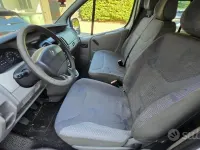 Usata Renault Trafic 100 CV (73 kW) 2003 Bianco Monovolume