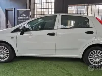 Usata Fiat Punto Street 69 CV (50 kW) 2018 Bianco Utilitaria