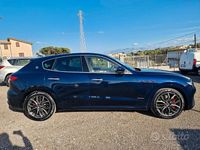 Usata Maserati Levante 250 CV (183 kW) 2019 Blu SUV