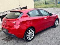 Usata Alfa Romeo Giulietta Distinctive 105 CV (77 kW) 2015 Rosso Utilitaria