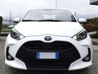 Usata Toyota Yaris Hybrid Active 92 CV (67 kW) 2023 Bianco Berlina