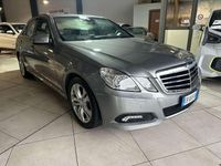 Usata Mercedes E500 Avantgarde 387 CV (284 kW) 2010 Grigio Berlina