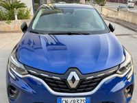 Usata Renault Captur Techno 101 CV (74 kW) 2023 Blu/azzurro SUV