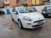 Usata Fiat Punto Street 75 CV (55 kW) 2015 Bianco Utilitaria