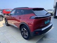Usata Peugeot 2008 Allure 131 CV (96 kW) 2021 Rosso SUV